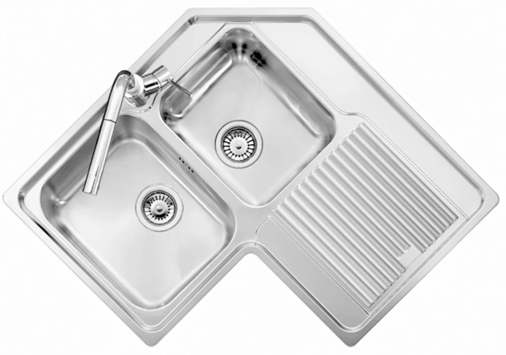 Corner sinks